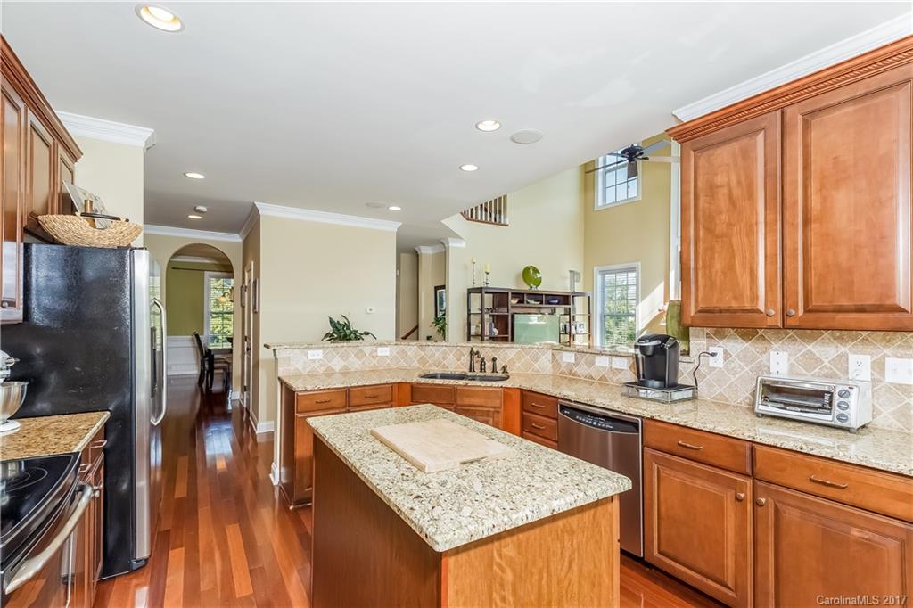 4305 Bright Road, Unit 193 Charlotte, NC 28214 - Photo 6 of 24 Gallery Image 6