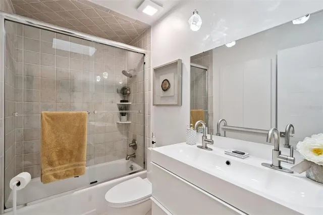 $825,000 | 298 Lake Markham Road, Sanford, FL 32771