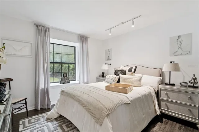 $825,000 | 298 Lake Markham Road, Sanford, FL 32771