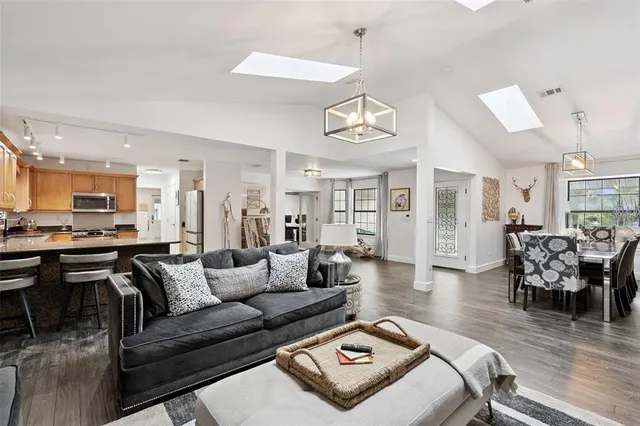 $825,000 | 298 Lake Markham Road, Sanford, FL 32771