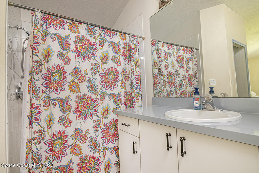 338 Riley Avenue Northeast Palm Bay, FL 32907 - Photo 14 of 20 IMG_9008 copy