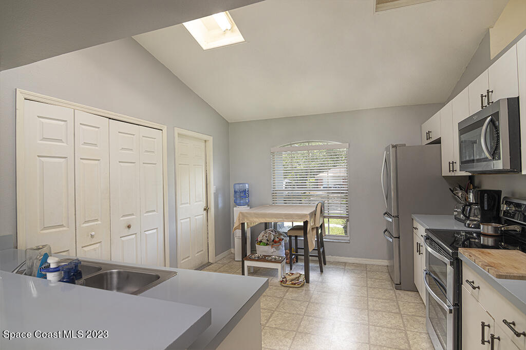 338 Riley Avenue Northeast Palm Bay, FL 32907 - Photo 8 of 20 IMG_8980 copy
