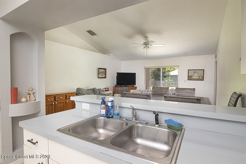 338 Riley Avenue Northeast Palm Bay, FL 32907 - Photo 10 of 20 IMG_8991 copy