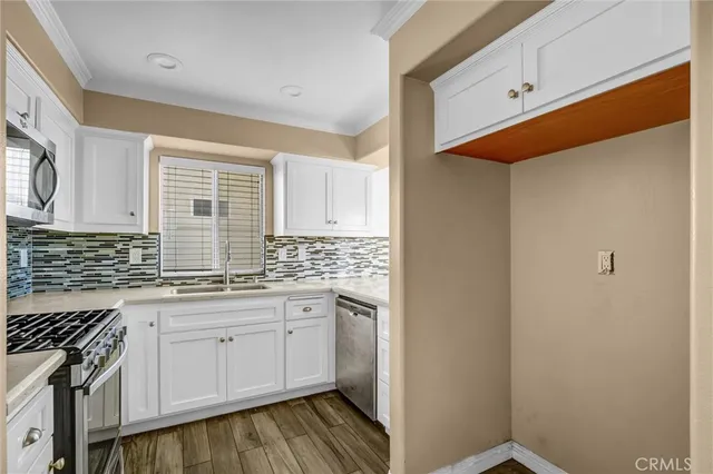 $1,850,000 | 1209 Huntington Street, Huntington Beach, CA 92648