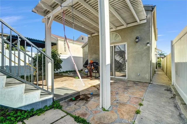 $1,850,000 | 1209 Huntington Street, Huntington Beach, CA 92648
