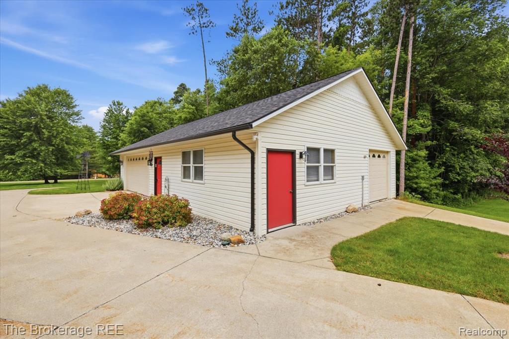 440 North Elm Grove Road Lapeer, MI 48446 - Photo 25 of 64 Gallery Image 25