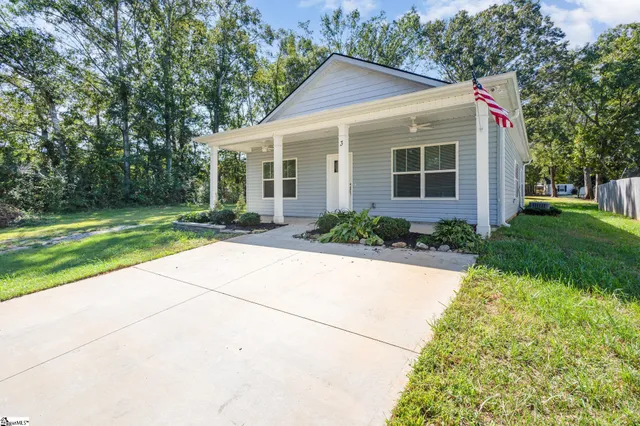 $246,499 | 3 West 1st Street, Williamston, SC 29697
