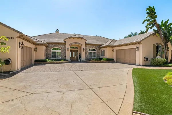 $2,125,000 | 30243 Au Bon Climat Court, Bonsall, CA 92003