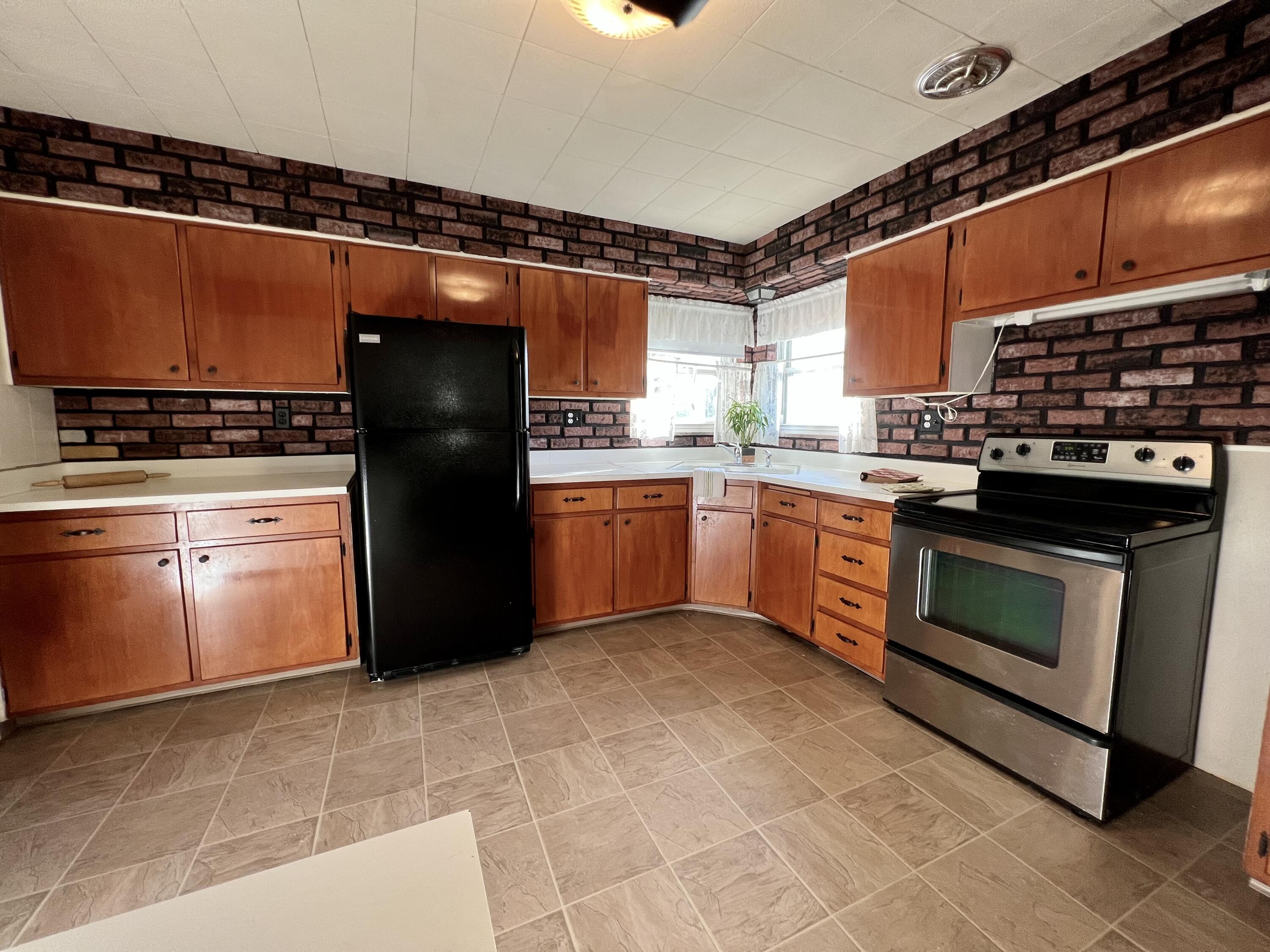 4212 Upper Valley Springfield, OH 45502 - Photo 4 of 40