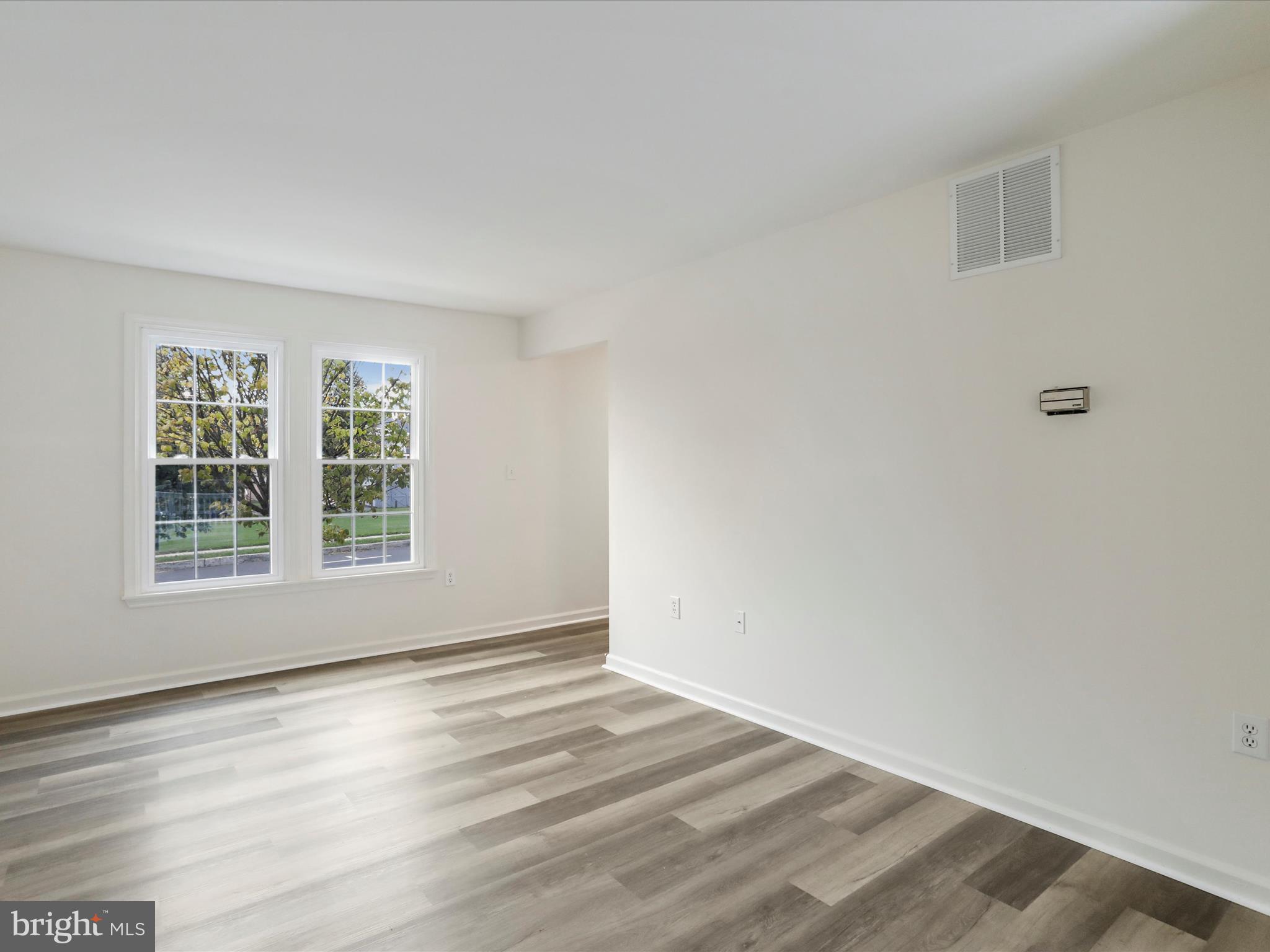 305 Ridge Avenue Hagerstown, MD 21740 - Photo 9 of 35