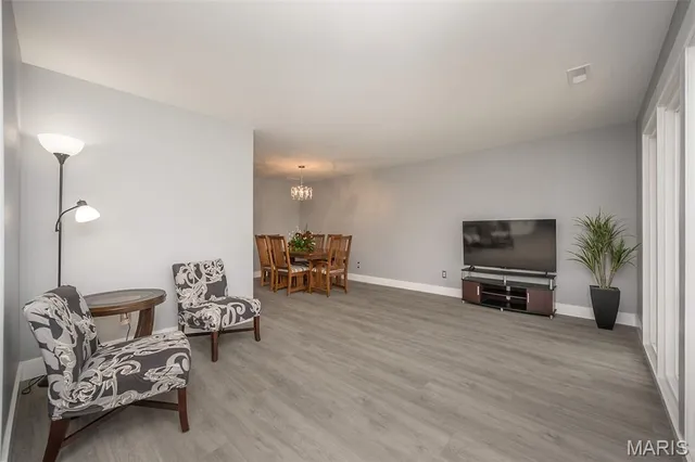 $425,000 | 4767 Towne South Road, St. Louis, MO 63128