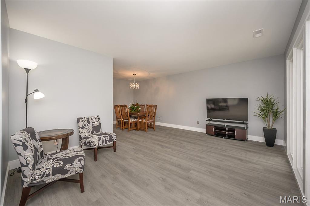 4767 Towne South Road St. Louis, MO 63128 - Photo 13 of 47