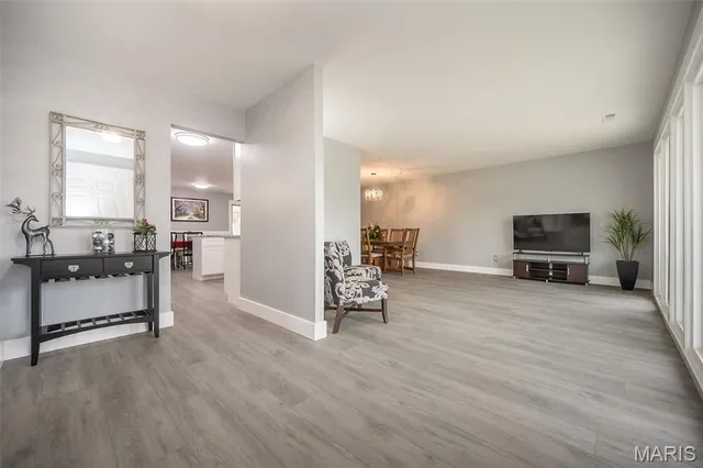 $425,000 | 4767 Towne South Road, St. Louis, MO 63128