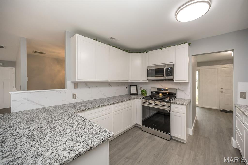 4767 Towne South Road St. Louis, MO 63128 - Photo 5 of 47