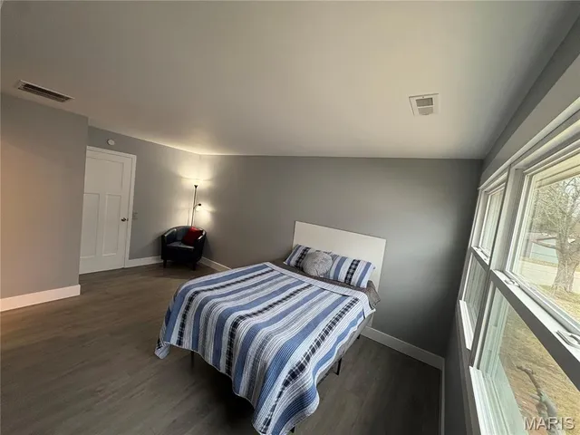 $425,000 | 4767 Towne South Road, St. Louis, MO 63128