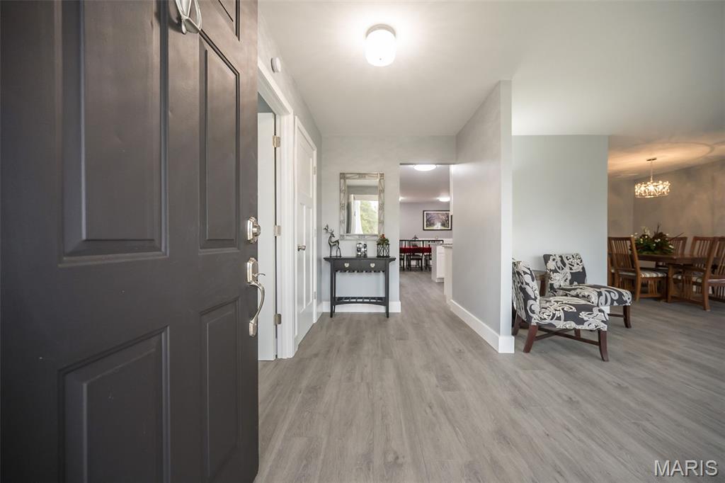 4767 Towne South Road St. Louis, MO 63128 - Photo 9 of 44