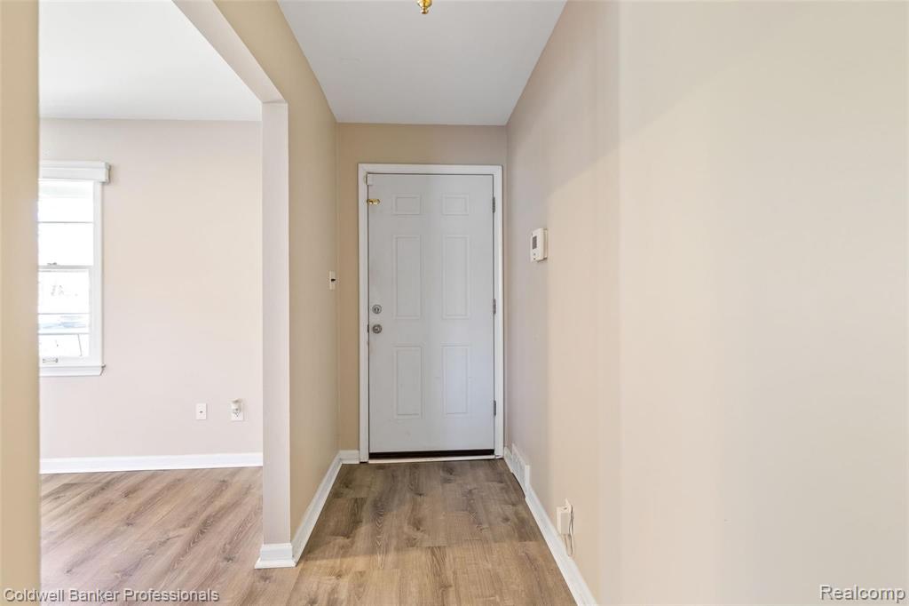 6650 Inkster Road West Bloomfield, MI 48322 - Photo 18 of 38
