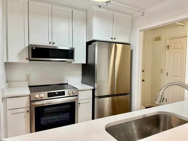 $195,000 | 110 Swansgate Place, Greenville, SC 29605