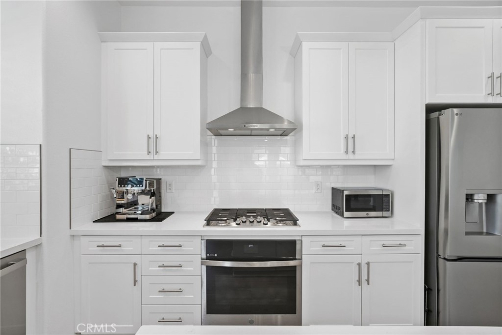 27367 Thunder Ridge Valencia, CA 91381 - Photo 9 of 56