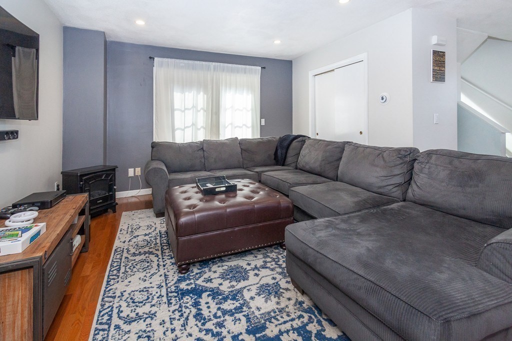 57 Victory Road, Unit 1 Boston, MA 02122 - Photo 4 of 14