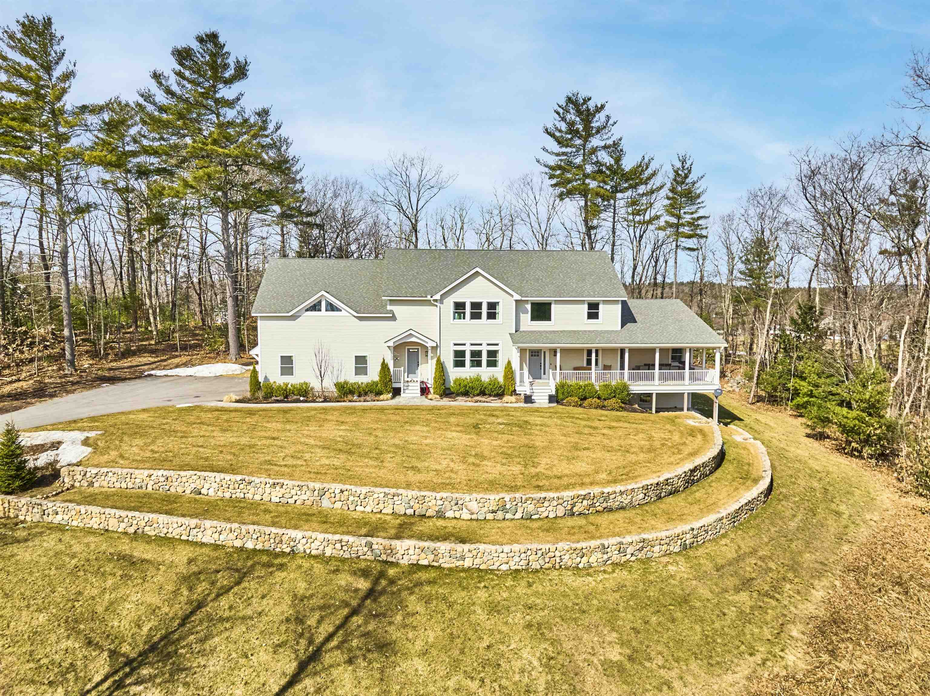 23 Austin Lane Hollis, NH 03049 - Photo 2 of 49
