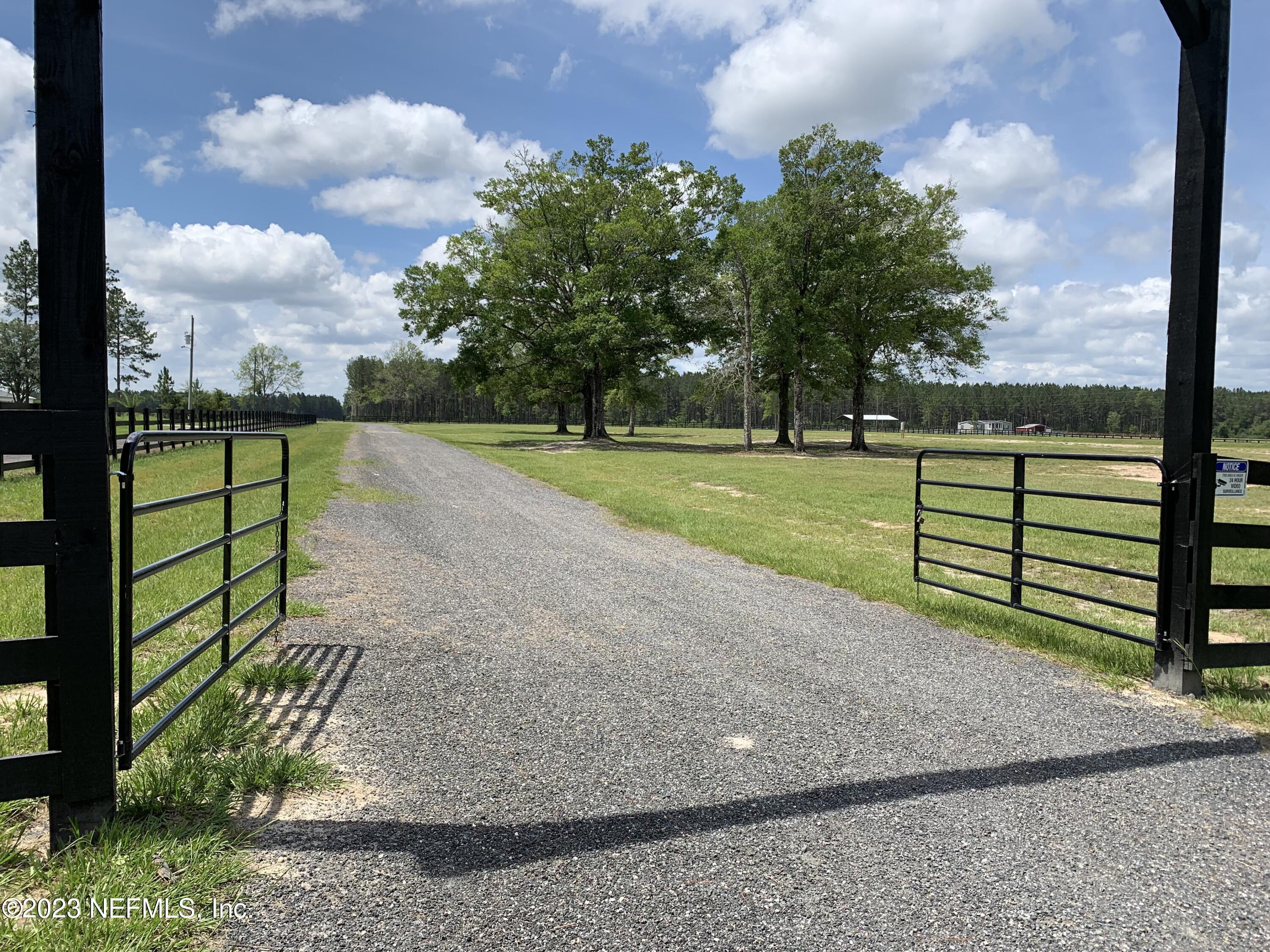 7589 Lucky Seven Ranch Road Macclenny, FL 32063 - Photo 3 of 14 IMG_5282