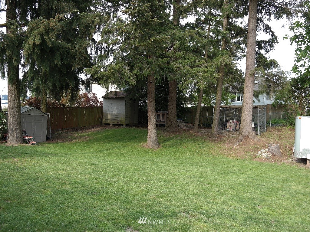 766 Union Avenue Northeast Renton, WA 98059 - Photo 13 of 15