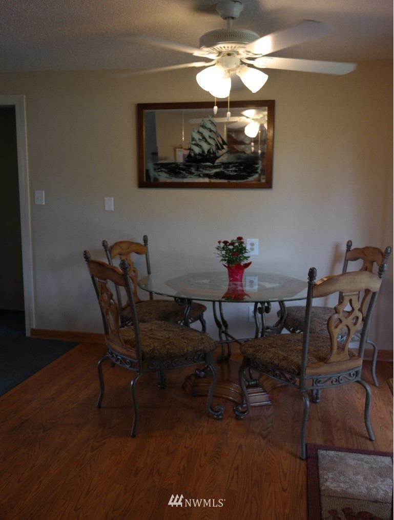766 Union Avenue Northeast Renton, WA 98059 - Photo 4 of 15