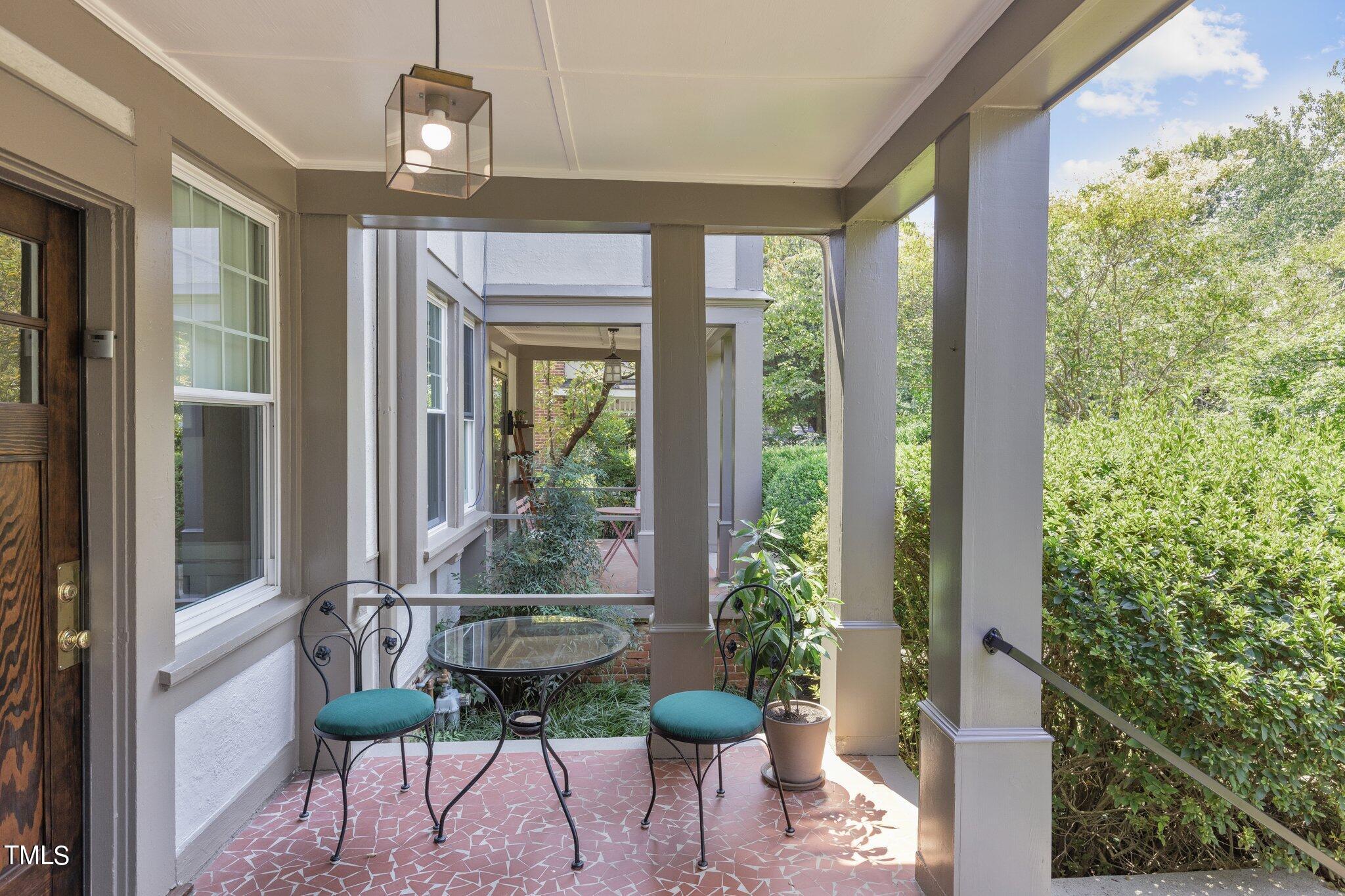 132 Woodburn Road Raleigh, NC 27605 - Photo 8 of 53 a room with furniture and window