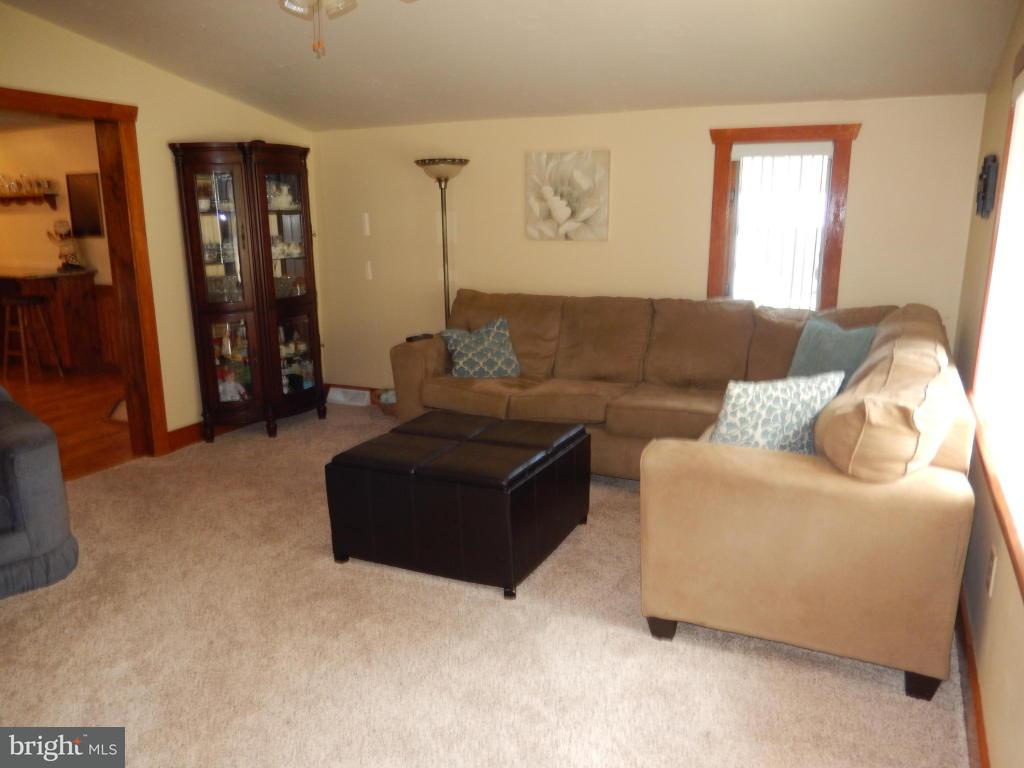 2384 Quarry Road Lebanon, PA 17046 - Photo 13 of 29 Gallery Image 13