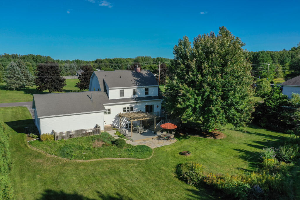 941 Cove Road Sturgeon Bay, WI 54235 - Photo 6 of 62 Gallery Image 6