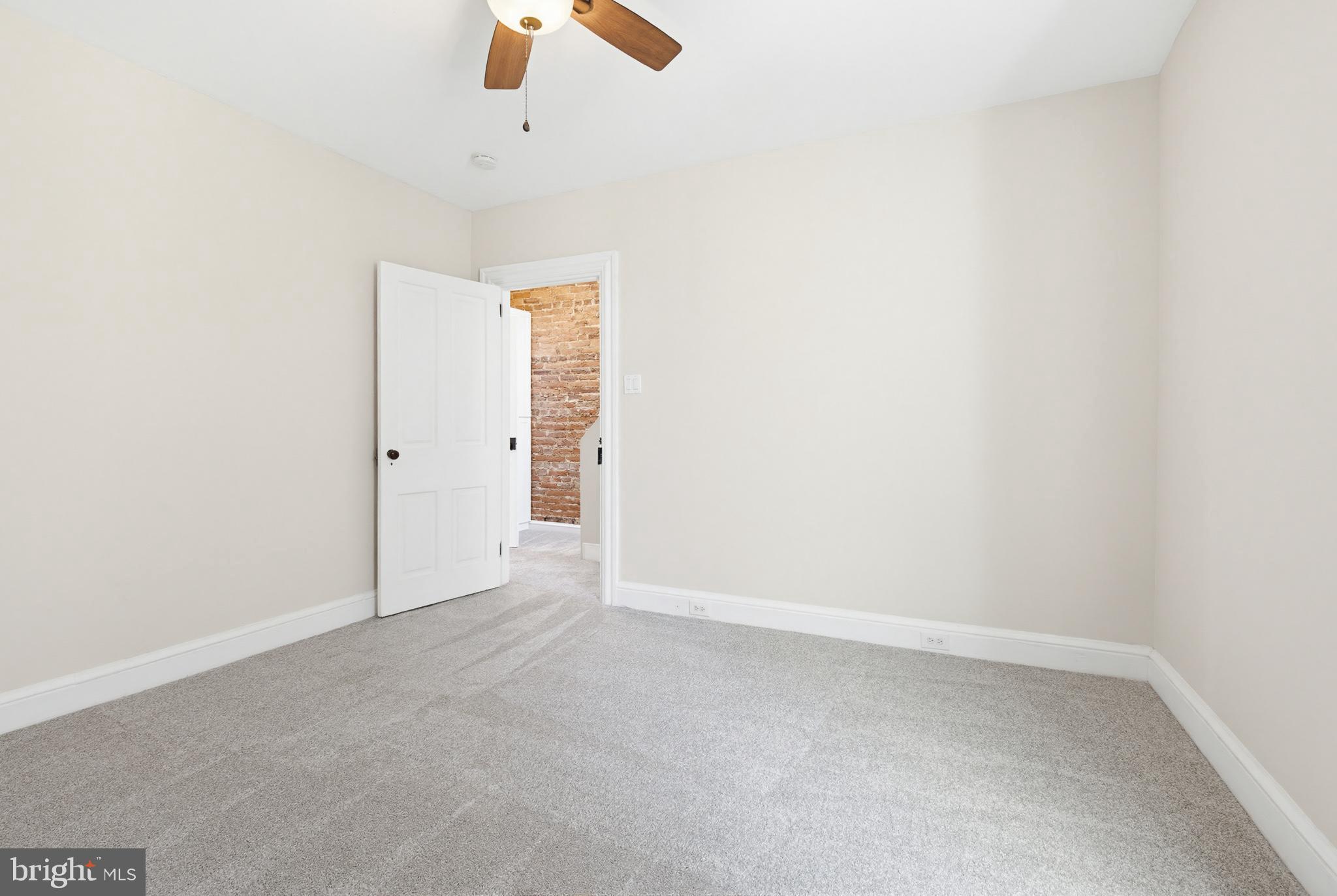 114 North Charlotte Street Lancaster, PA 17603 - Photo 23 of 40 an empty room with fan