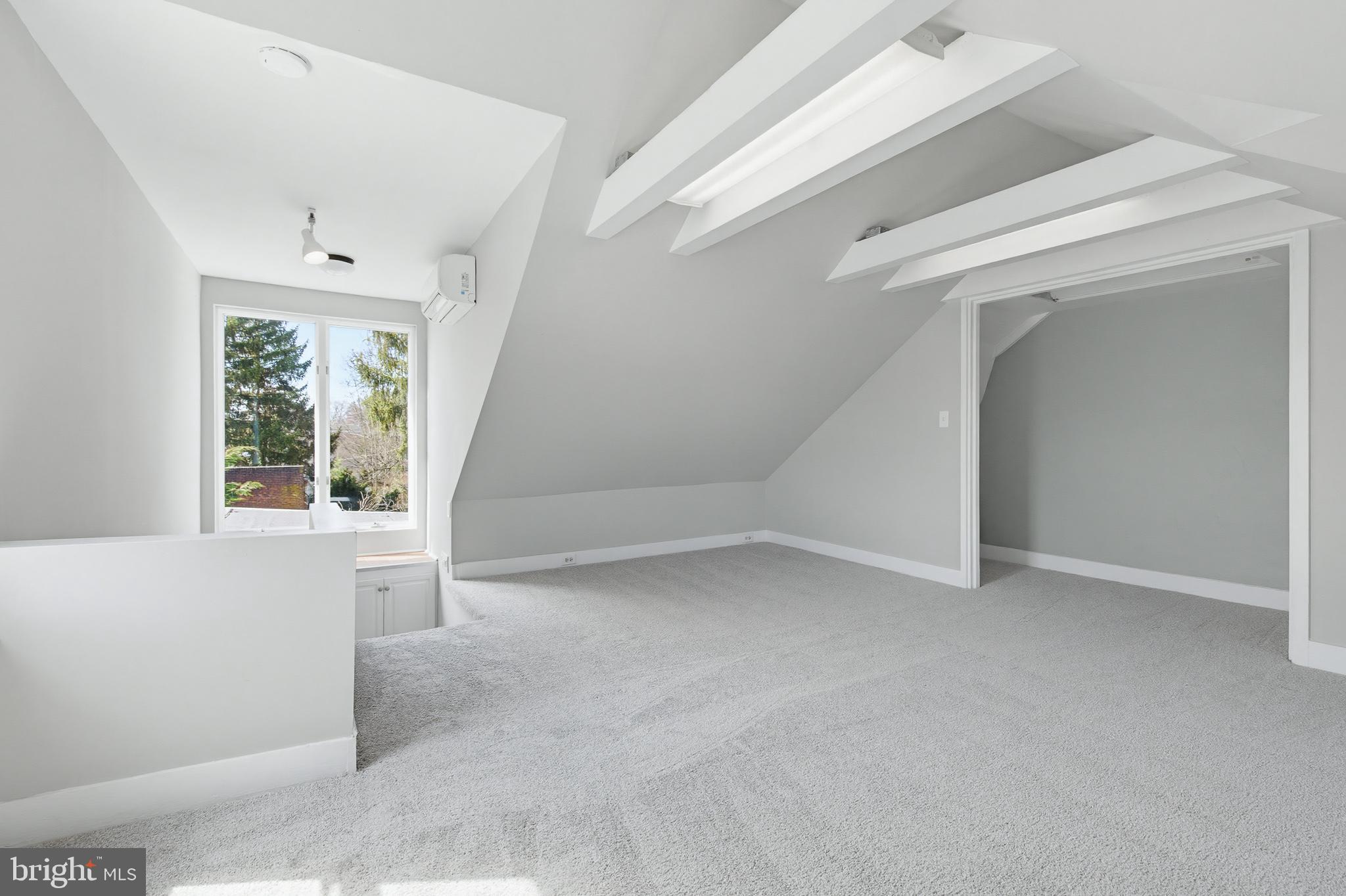 114 North Charlotte Street Lancaster, PA 17603 - Photo 31 of 40 an empty room with windows