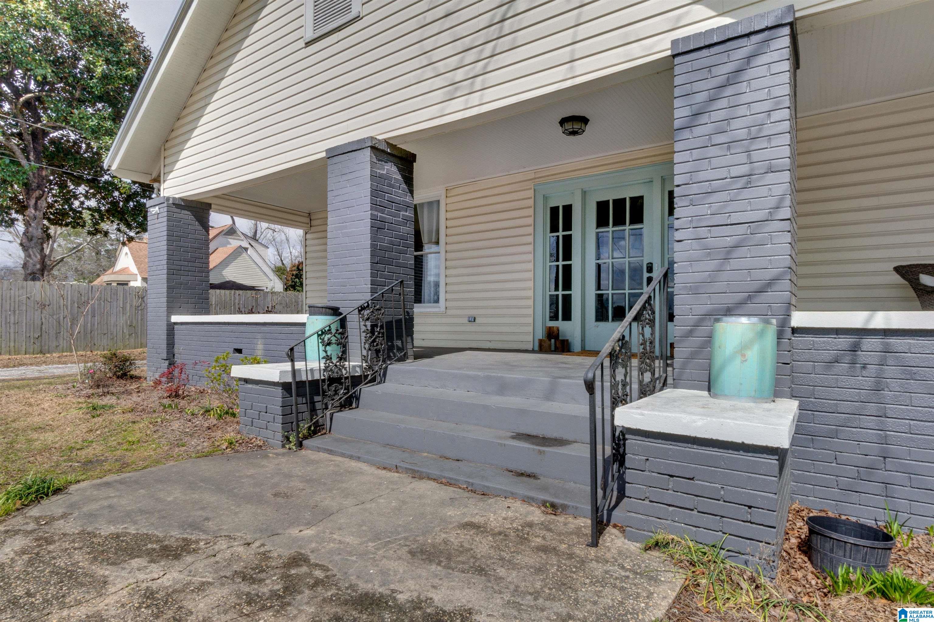 1102 4th Avenue North Clanton, AL 35045 - Photo 5 of 39