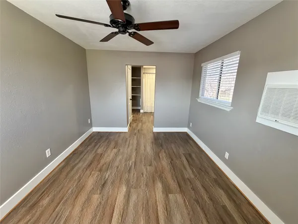 $279,000 | 1415 Avenue East, Danbury, TX 77534