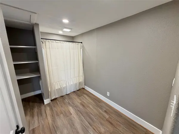 $279,000 | 1415 Avenue East, Danbury, TX 77534