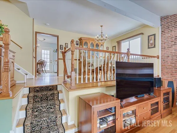 $737,000 | 38 Karen Place, Edison, NJ 08817