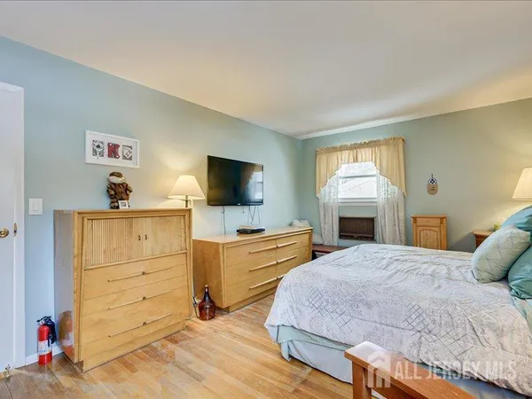 $737,000 | 38 Karen Place, Edison, NJ 08817