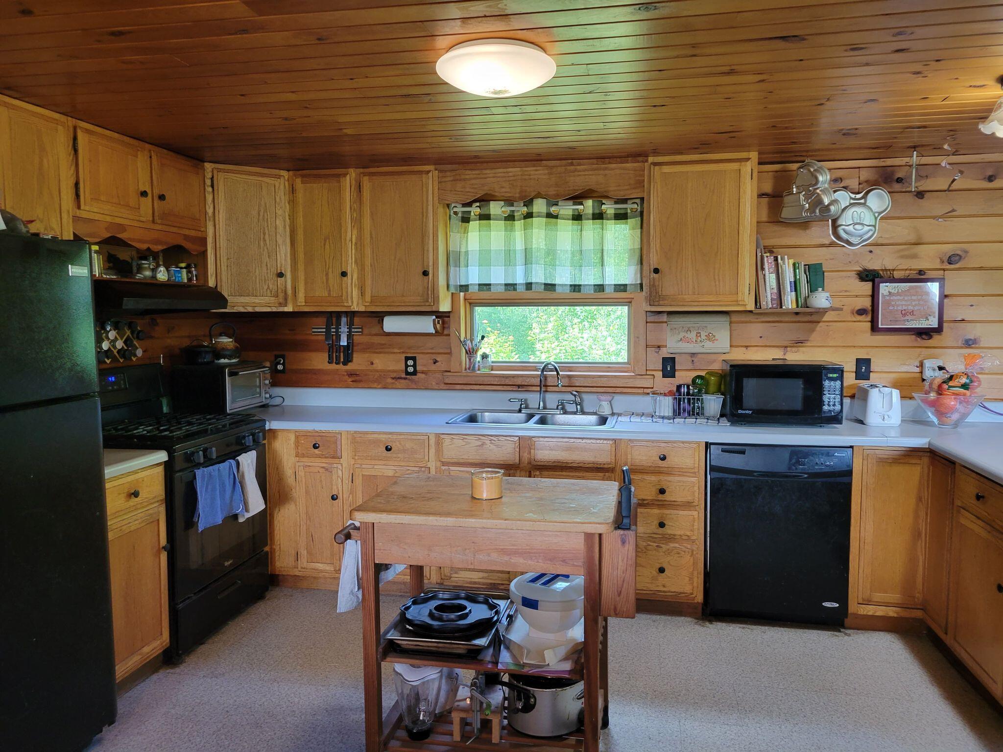 67 Winter Hill Road Carthage, ME 04224 - Photo 11 of 54 282310502_437266291502799_61289115394571