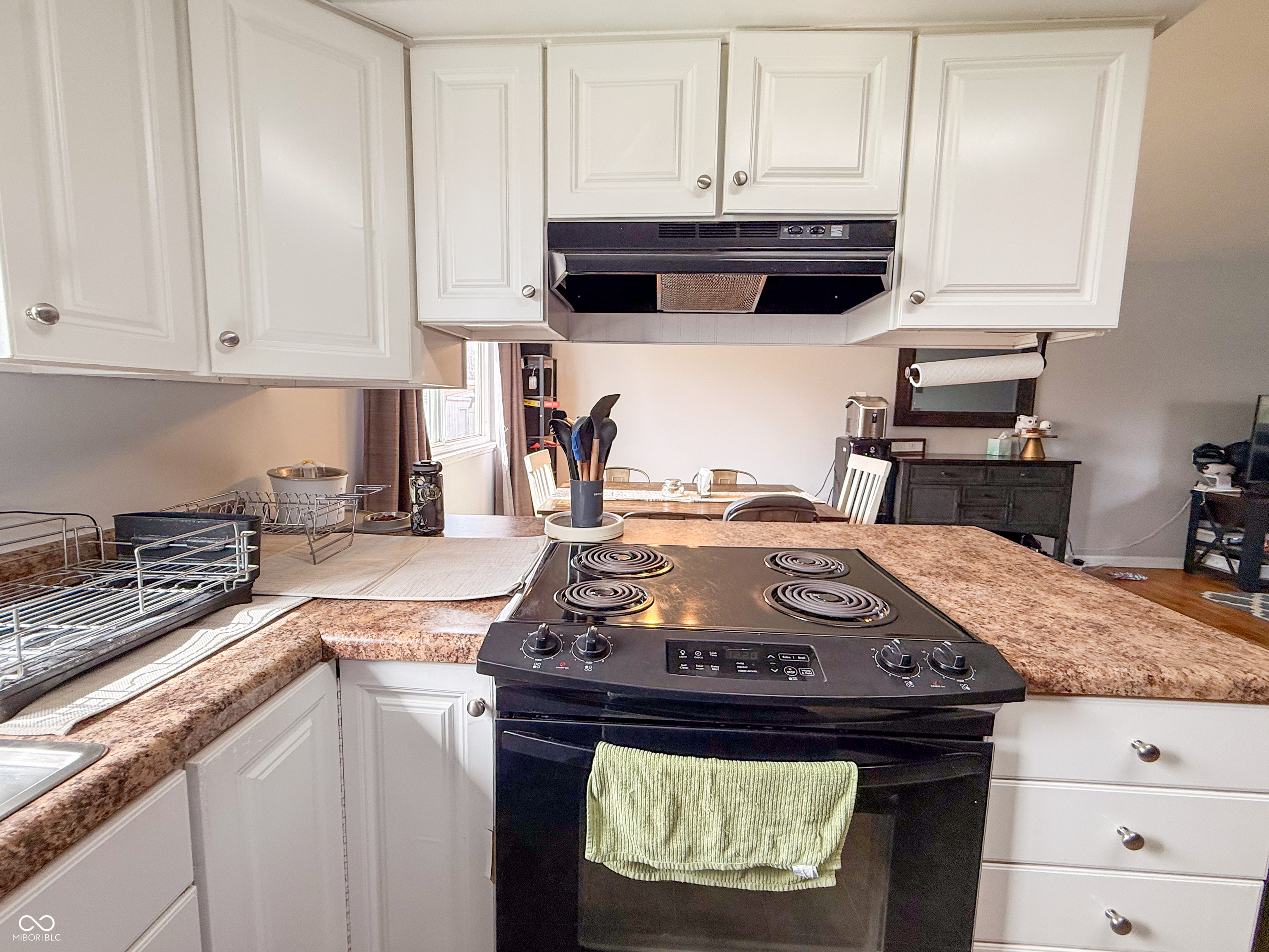 709 North Bend Road Beech Grove, IN 46107 - Photo 11 of 22