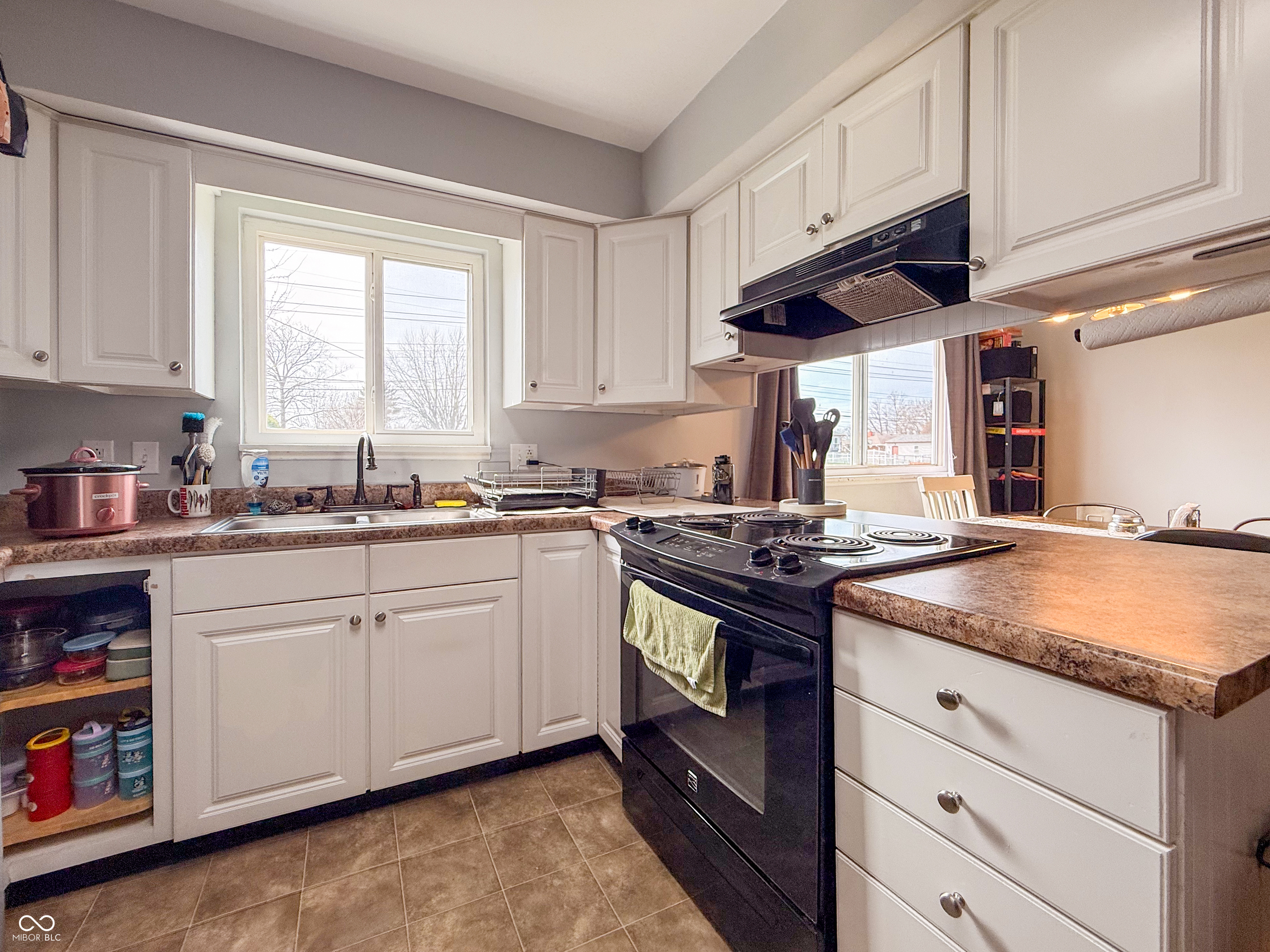 709 North Bend Road Beech Grove, IN 46107 - Photo 12 of 22