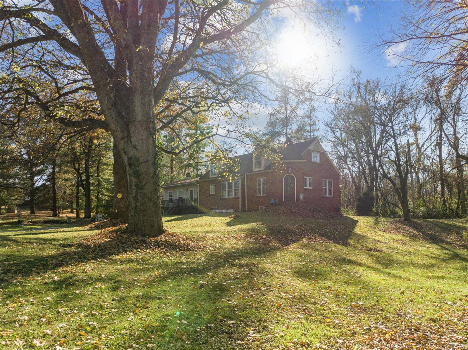 912 Strodtman Road St. Louis, MO 63138 - Photo 1 of 25 Gallery Image 1