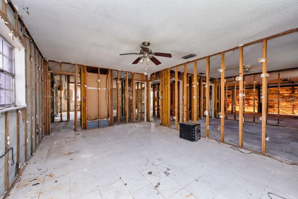 8848 West Millpoint Road Riverview, FL 33578 - Photo 7 of 52