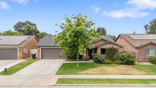 $375,000 | 1702 Capistrano Avenue, Tulare, CA 93274