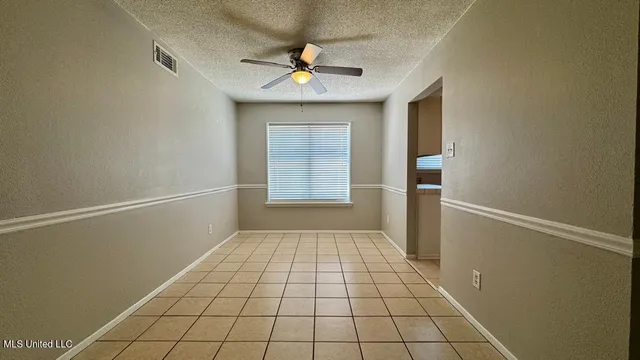 $1,200 | 431 Bechtel Boulevard, Unit 3, Ocean Springs, MS 39564