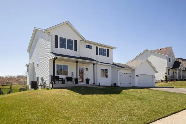 $599,900 | 473 Amberg Lane, Chaska, MN 55318