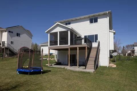 $599,900 | 473 Amberg Lane, Chaska, MN 55318