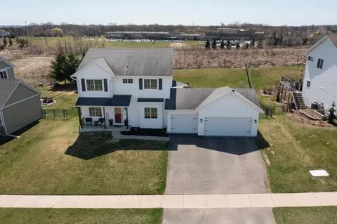 $599,900 | 473 Amberg Lane, Chaska, MN 55318