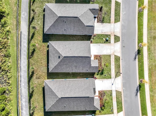 a view of an outdoor space