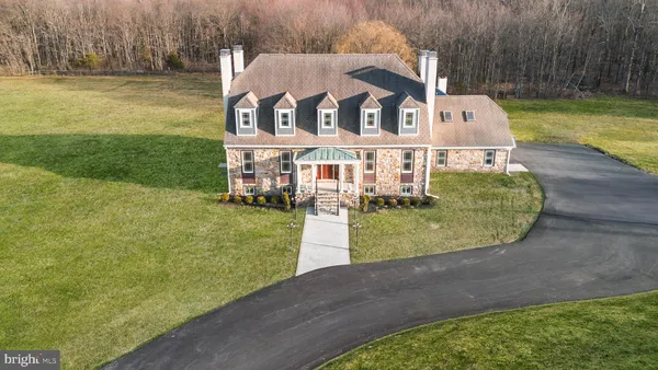 $2,987,000 | 327 Geigel Hill Road, Upper Black Eddy, PA 18972